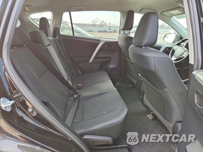 Zdjęcie 10 z 12 samochodu: 2017 TOYOTA RAV4 LE VIN:2T3BFREV2HW645658 - miniatura