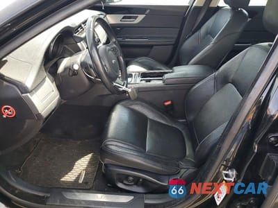 Zdjęcie 7 z 12 samochodu: 2016 JAGUAR XF PRESTIGE VIN:SAJBK4BV9GCY16198 - miniatura