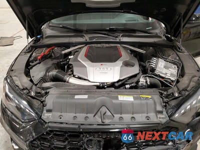 Zdjęcie 11 z 12 samochodu: 2022 AUDI RS5 VIN:WUAAWCF52NA902550 - miniatura