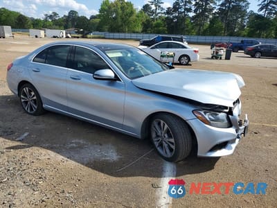 Czwarte zdjęcie samochodu z boku: 2018 MERCEDES-BENZ C 300 VIN:WDDWF4JB6JR404858 - miniatura