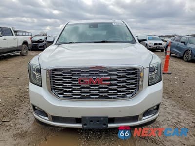 Piąte zdjęcie samochodu w środku: 2018 GMC YUKON XL DENALI VIN:1GKS2HKJ0JR222823 - miniatura
