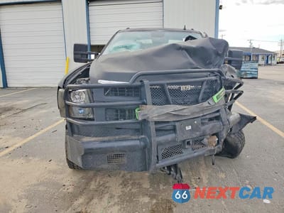 Piąte zdjęcie samochodu w środku: 2007 CHEVROLET SILVERADO K3500 VIN:1GCHK33677F526454 - miniatura