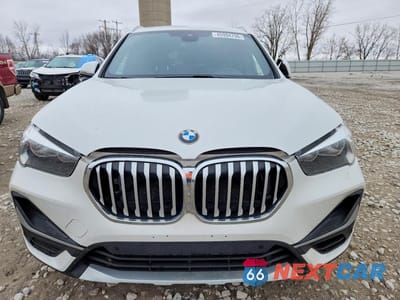 Piąte zdjęcie samochodu w środku: 2021 BMW X1 XDRIVE28I VIN:WBXJG9C04M5T98616 - miniatura