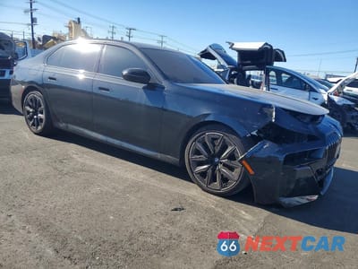 Czwarte zdjęcie samochodu z boku: 2025 BMW 740 I VIN:WBA23EH09SCU58376 - miniatura