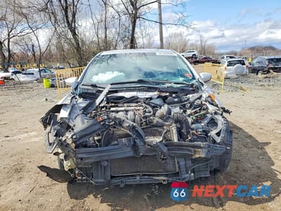 Piąte zdjęcie samochodu w środku: 2016 KIA FORTE LX VIN:KNAFK4A69G5442848 - miniatura