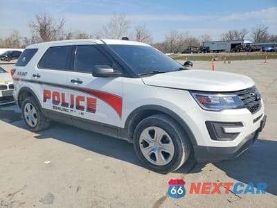 Czwarte zdjęcie samochodu z boku: 2017 FORD EXPLORER POLICE INTERCEPTOR VIN:1FM5K8AR9HGC35314 - miniatura