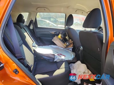 Zdjęcie 11 z 12 samochodu: 2019 NISSAN ROGUE SV VIN:JN8AT2MV6KW385422 - miniatura