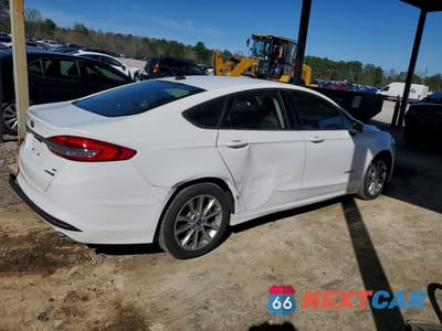 Trzecie zdjęcie samochodu z tyłu: 2017 FORD FUSION SE HYBRID VIN:3FA6P0LU5HR358670 - miniatura