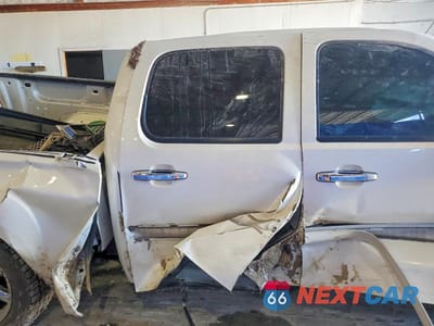 Zdjęcie 10 z 12 samochodu: 2012 GMC SIERRA K1500 DENALI VIN:3GTP2XE2XCG290453 - miniatura