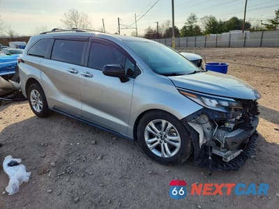 Czwarte zdjęcie samochodu z boku: 2022 TOYOTA SIENNA XSE 7-PASSENGER VIN:5TDDSKFC6NS043576 - miniatura