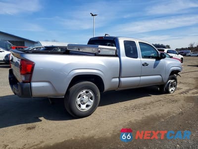 Trzecie zdjęcie samochodu z tyłu: 2021 TOYOTA TACOMA SR VIN:3TYRX5GN6MT024800 - miniatura