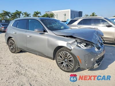 Czwarte zdjęcie samochodu z boku: 2025 BMW X3 30 XDRIVE VIN:5UX53GP05S9132969 - miniatura