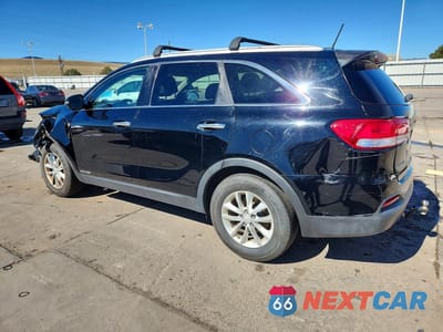 Drugie zdjęcie samochodu z przodu: 2017 KIA SORENTO LX V6 VIN:5XYPGDA56HG235407 - miniatura