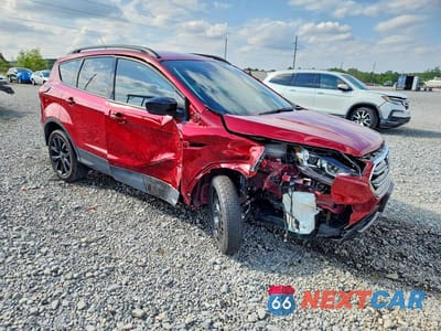 Czwarte zdjęcie samochodu z boku: 2019 FORD ESCAPE SE VIN:1FMCU0GD2KUC46470 - miniatura