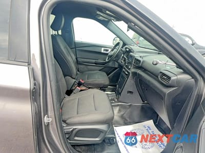 Piąte zdjęcie samochodu w środku: 2020 FORD EXPLORER POLICE INTERCEPTOR VIN:1FM5K8ABXLGA19256 - miniatura