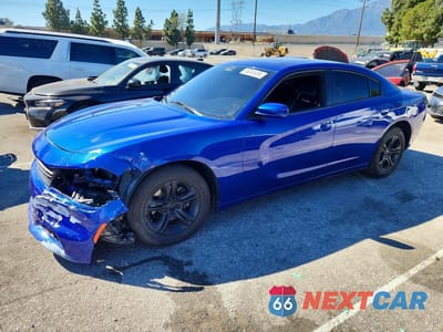 2021 DODGE CHARGER SXT 2C3CDXBG7MH548426 - główne zdjęcie licytacji z USA - miniatura