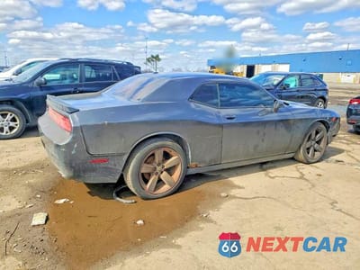 Trzecie zdjęcie samochodu z tyłu: 2013 DODGE CHALLENGER SXT VIN:2C3CDYAG8DH628891 - miniatura