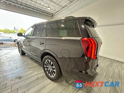 Trzecie zdjęcie samochodu z tyłu: 2025 FORD EXPEDITION PLATINUM VIN:1FMJU1M88SEA31741 - miniatura
