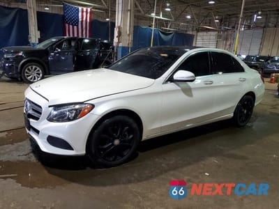 2015 MERCEDES-BENZ C 300 4MATIC 55SWF4KB8FU060647 - główne zdjęcie licytacji z USA - miniatura