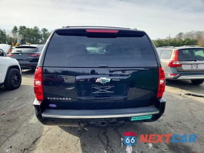 Zdjęcie 6 z 13 samochodu: 2014 CHEVROLET SUBURBAN K1500 LTZ VIN:1GNSKKE72ER142543 - miniatura