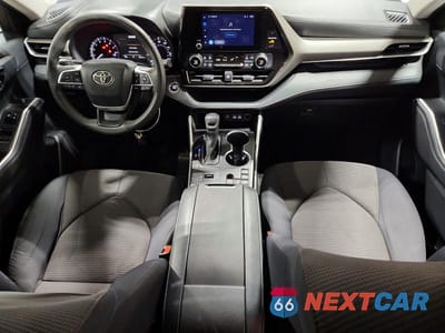 Zdjęcie 8 z 14 samochodu: 2023 TOYOTA HIGHLANDER L VIN:5TDKDRAH2PS509486 - miniatura