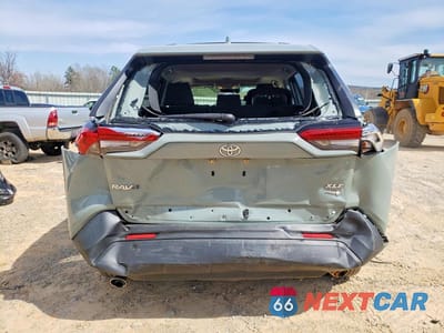 Zdjęcie 6 z 13 samochodu: 2021 TOYOTA RAV4 XLE VIN:JTMP1RFVXMD073233 - miniatura