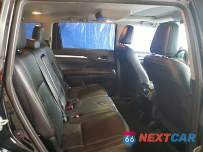 Zdjęcie 11 z 13 samochodu: 2018 TOYOTA HIGHLANDER XLE VIN:5TDJZRFH3JS539111 - miniatura