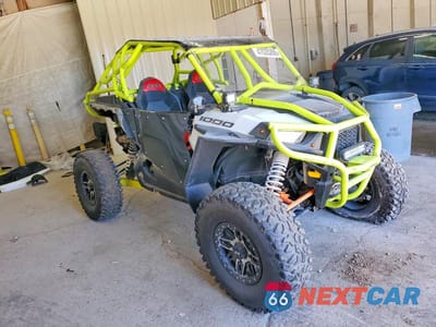 2017 POLARIS RZR UTILITY VEHICLE 3NSVDE998HF787039 - główne zdjęcie licytacji z USA - miniatura