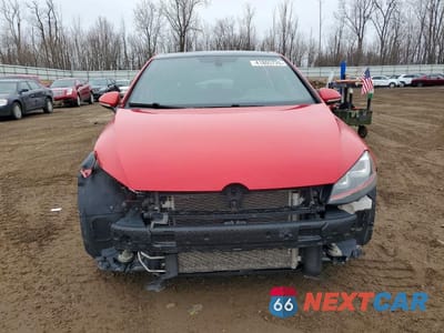 Piąte zdjęcie samochodu w środku: 2016 VOLKSWAGEN GTI S VIN:3VW4T7AU6GM063529 - miniatura