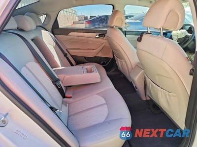 Zdjęcie 10 z 11 samochodu: 2016 HYUNDAI SONATA HYBRID SE VIN:KMHE24L15GA038836 - miniatura