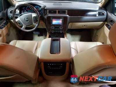 Zdjęcie 8 z 12 samochodu: 2014 GMC YUKON DENALI VIN:1GKS2EEFXER223747 - miniatura