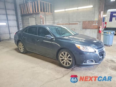 Czwarte zdjęcie samochodu z boku: 2015 CHEVROLET MALIBU 2LT VIN:1G11D5SL4FF306226 - miniatura