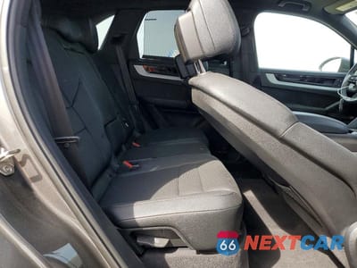 Zdjęcie 11 z 12 samochodu: 2024 PORSCHE CAYENNE VIN:WP1AA2AY9RDA09740 - miniatura