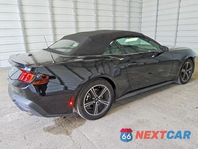 Trzecie zdjęcie samochodu z tyłu: 2025 FORD MUSTANG VIN:1FAGP8UH6S5120647 - miniatura