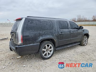 Trzecie zdjęcie samochodu z tyłu: 2010 CADILLAC ESCALADE ESV LUXURY VIN:1GYUKHEF7AR266226 - miniatura