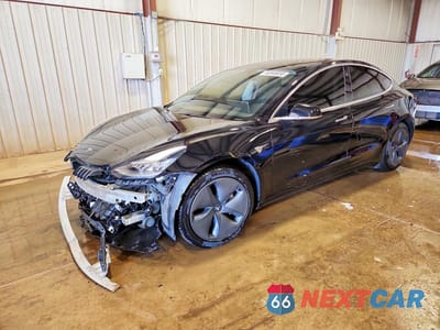 2020 TESLA MODEL 3 5YJ3E1EA0LF792131 - główne zdjęcie licytacji z USA - miniatura
