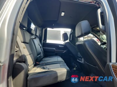 Zdjęcie 11 z 13 samochodu: 2022 CHEVROLET SILVERADO K3500 HIGH COUNTRY VIN:1GC4YVEY8NF270409 - miniatura