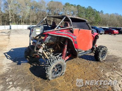Czwarte zdjęcie samochodu z boku: 2020 HONDA TALON 1000 UTILITY VEHICLE VIN:1HFVE0541L4100517 - miniatura