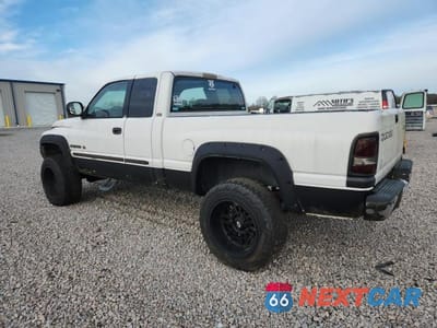 Drugie zdjęcie samochodu z przodu: 2001 DODGE RAM 1500 VIN:3B7HF13YX1M552953 - miniatura