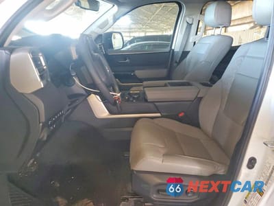 Zdjęcie 7 z 12 samochodu: 2024 TOYOTA TUNDRA LIMITED HV VIN:5TFWC5DB9RX063466 - miniatura