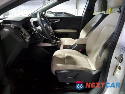 Zdjęcie 7 z 11 samochodu: 2023 AUDI Q4 E-TRON PREMIUM PLUS VIN:WA1L2BFZXPP039229 - miniatura
