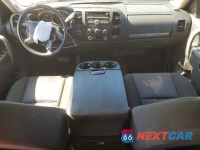 Zdjęcie 8 z 12 samochodu: 2010 GMC SIERRA K1500 SLE VIN:3GTRKVE30AG190140 - miniatura