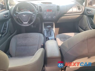 Zdjęcie 8 z 11 samochodu: 2015 KIA FORTE LX VIN:KNAFK4A60F5362692 - miniatura
