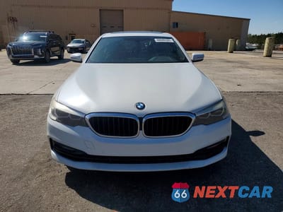 Piąte zdjęcie samochodu w środku: 2017 BMW 530 I VIN:WBAJA5C33HG894581 - miniatura