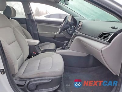 Zdjęcie 7 z 12 samochodu: 2018 HYUNDAI ELANTRA SE VIN:KMHD74LFXJU586023 - miniatura