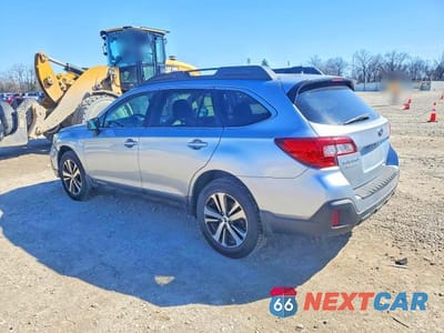 Drugie zdjęcie samochodu z przodu: 2018 SUBARU OUTBACK 2.5I LIMITED VIN:4S4BSANC3J3354327 - miniatura