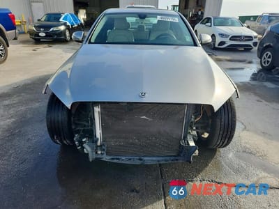 Piąte zdjęcie samochodu w środku: 2019 MERCEDES-BENZ C 300 VIN:55SWF8DB4KU289342 - miniatura