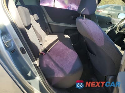 Zdjęcie 10 z 12 samochodu: 2011 TOYOTA YARIS BASE VIN:JTDKT4K3XB5342625 - miniatura