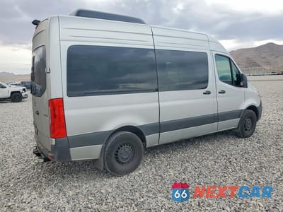 Trzecie zdjęcie samochodu z tyłu: 2024 MERCEDES-BENZ SPRINTER 2500 VIN:W1Z4NFHY3RP710327 - miniatura