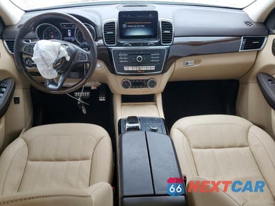 Zdjęcie 8 z 13 samochodu: 2019 MERCEDES-BENZ GLE 400 4MATIC VIN:4JGDA5GBXKB213060 - miniatura